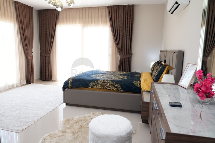 اطلالة بحر - دوبلكس 5 غرف وصالة -اثاث انيق -في مهموتلار / الانيا 