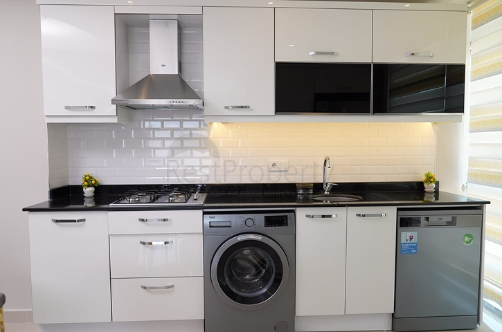 اطلالة بحر - دوبلكس 5 غرف وصالة -اثاث انيق -في مهموتلار / الانيا 