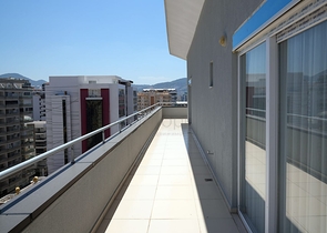 اطلالة بحر - دوبلكس 5 غرف وصالة -اثاث انيق -في مهموتلار / الانيا 