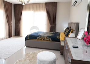 اطلالة بحر - دوبلكس 5 غرف وصالة -اثاث انيق -في مهموتلار / الانيا 