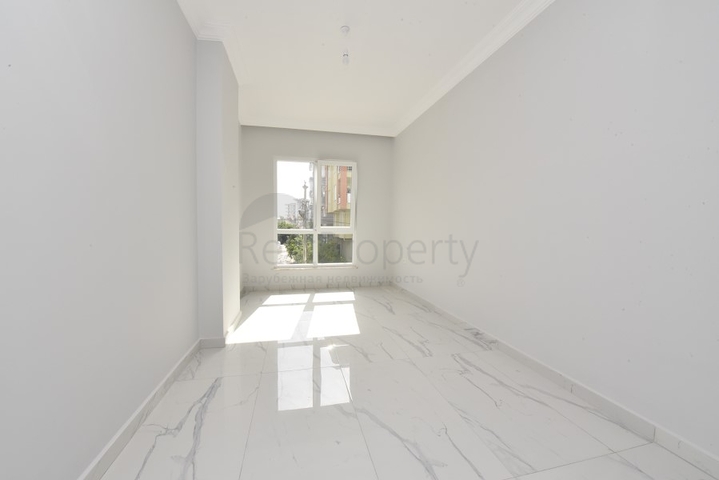 موقع مركزي - شقة 2 غرفة وصالة -قريبة من شاطئ كليوباترا / الانيا 