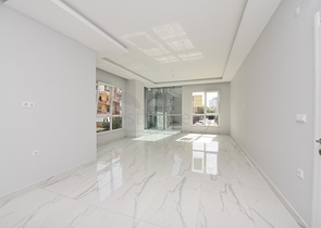 موقع مركزي - شقة 2 غرفة وصالة -قريبة من شاطئ كليوباترا / الانيا 