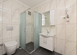 موقع مركزي - شقة 2 غرفة وصالة -قريبة من شاطئ كليوباترا / الانيا 