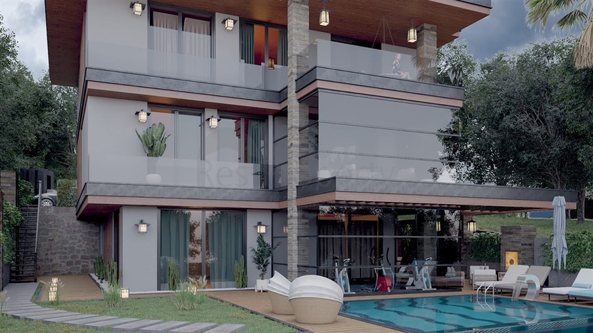 فيلا مستقلة - 5 غرف وصالة -مسبح خاص -في مركز الانيا 