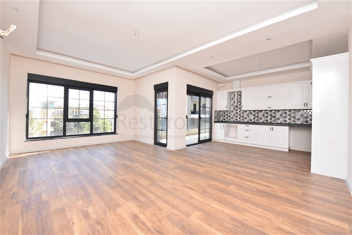 شقة عائلية - 4 غرف وصالة -مجمع انيق - في اوبا / الانيا 