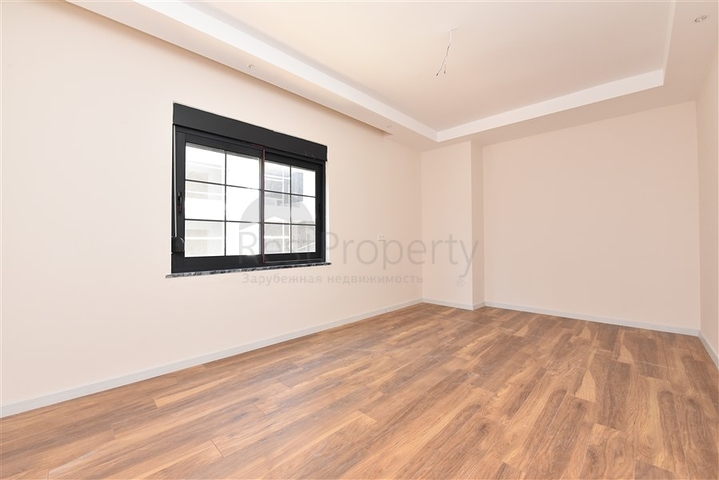 شقة عائلية - 4 غرف وصالة -مجمع انيق - في اوبا / الانيا 