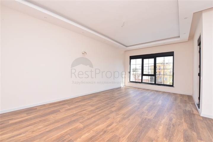 شقة عائلية - 4 غرف وصالة -مجمع انيق - في اوبا / الانيا 