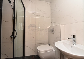 شقة عائلية - 4 غرف وصالة -مجمع انيق - في اوبا / الانيا 