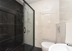 شقة عائلية - 4 غرف وصالة -مجمع انيق - في اوبا / الانيا 