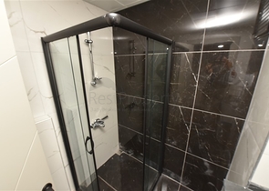 شقة عائلية - 4 غرف وصالة -مجمع انيق - في اوبا / الانيا 