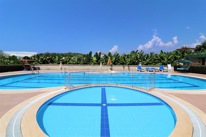 مجمع انيق في منطقة راقية - دوبلكس 2 غرفة وصالة -في كاستل / الانيا 