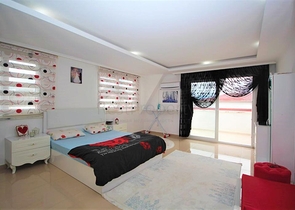 مجمع انيق في منطقة راقية - دوبلكس 2 غرفة وصالة -في كاستل / الانيا 