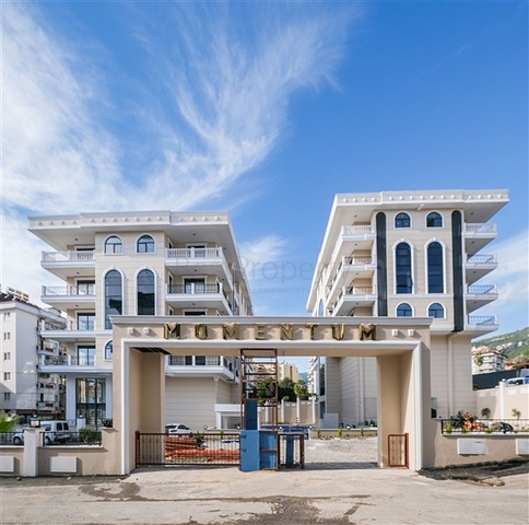 موقع مركزي - مجمع عائلي - شقق في مركز الانيا 