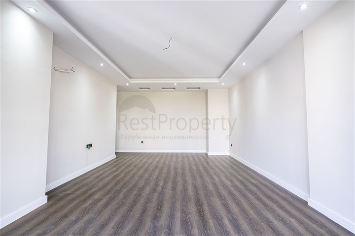 موقع مركزي - مجمع عائلي - شقق في مركز الانيا 