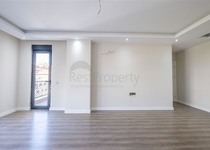 موقع مركزي - مجمع عائلي - شقق في مركز الانيا 