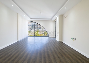 موقع مركزي - مجمع عائلي - شقق في مركز الانيا 