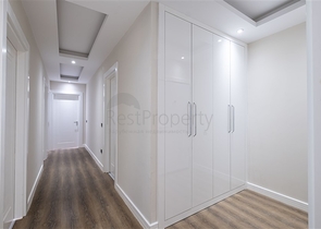 موقع مركزي - مجمع عائلي - شقق في مركز الانيا 