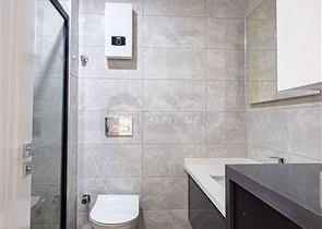 موقع مركزي - مجمع عائلي - شقق في مركز الانيا 