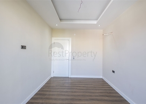 موقع مركزي - مجمع عائلي - شقق في مركز الانيا 