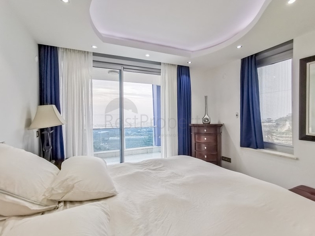 فيلا فاخرة - مستقلة مع مسبح خاص - في كارجي جاك / الانيا 