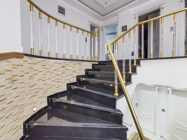 فيلا فاخرة - مستقلة مع مسبح خاص - في كارجي جاك / الانيا 