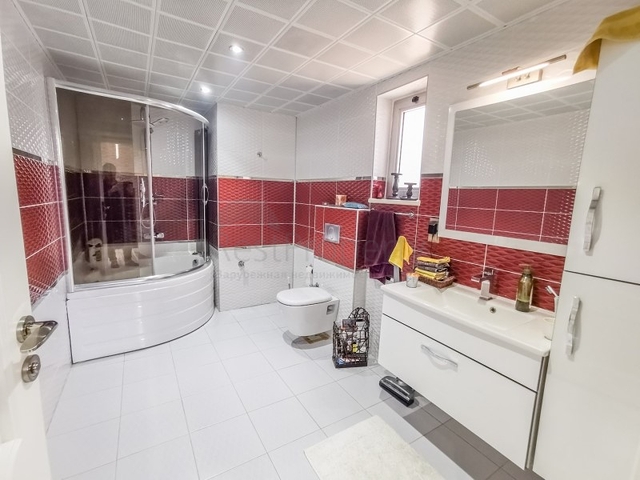 فيلا فاخرة - مستقلة مع مسبح خاص - في كارجي جاك / الانيا 