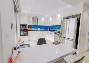 فيلا فاخرة - مستقلة مع مسبح خاص - في كارجي جاك / الانيا 