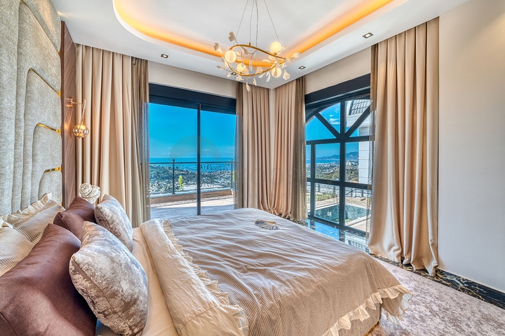 فلل فاخرة باطلالة بحرية - قيد الانشاء -في كارجي جاك / الانيا 