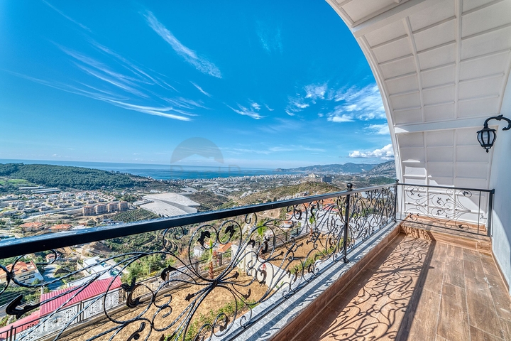 فلل فاخرة باطلالة بحرية - قيد الانشاء -في كارجي جاك / الانيا 