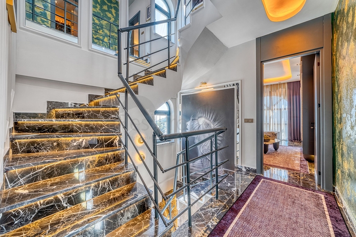 فلل فاخرة باطلالة بحرية - قيد الانشاء -في كارجي جاك / الانيا 