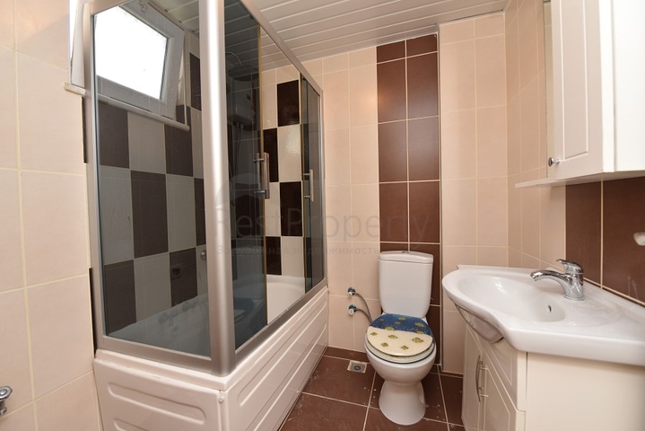 50 متر الى شاطئ كليوباترا - 2 غرفة وصالة -في مركز الانيا 