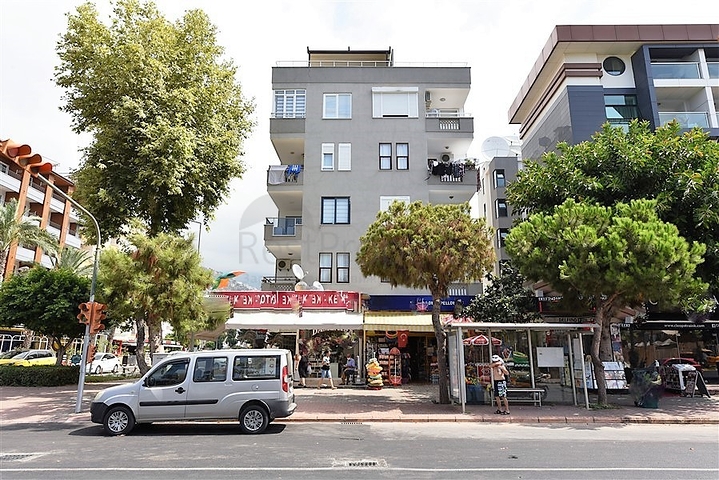 50 متر الى شاطئ كليوباترا - 2 غرفة وصالة -في مركز الانيا 