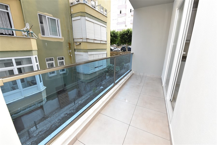 موقع مركزي قريبة من شاطئ كليوباترا - شقة 2 غرفة وصالة - مركز الانيا 