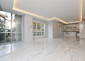 موقع مركزي قريبة من شاطئ كليوباترا - شقة 2 غرفة وصالة - مركز الانيا 