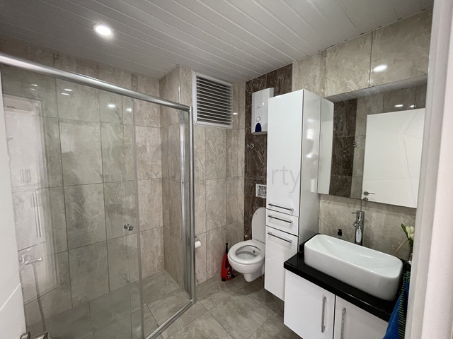 اطلالة بحر - شقة 1+1 - ضمن مجمع سكني -في مهموتلار / الانيا 