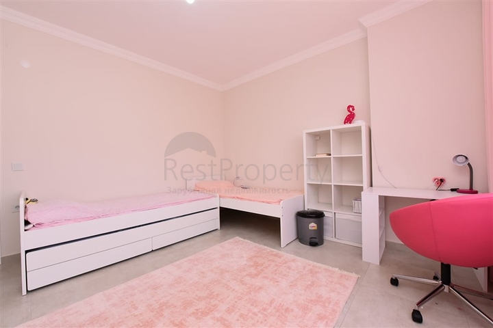 شقة فاخرة للبيع في الانيا - مجمع 5 نجوم- في منطقة اوبا المركزية 