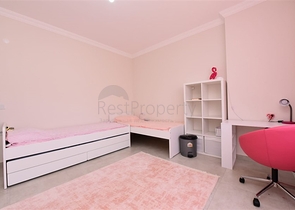 شقة فاخرة للبيع في الانيا - مجمع 5 نجوم- في منطقة اوبا المركزية 