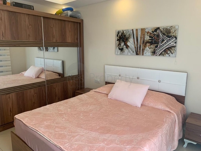 مجمع يضم كافة الخدمات -شقة غرفة وصالة مفروشة -في منطقة كاستل / الانيا 