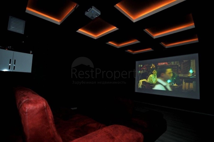 مجمع يضم كافة الخدمات -شقة غرفة وصالة مفروشة -في منطقة كاستل / الانيا 