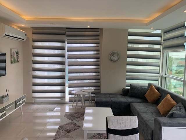 مجمع يضم كافة الخدمات -شقة غرفة وصالة مفروشة -في منطقة كاستل / الانيا 