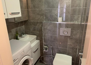 مجمع يضم كافة الخدمات -شقة غرفة وصالة مفروشة -في منطقة كاستل / الانيا 