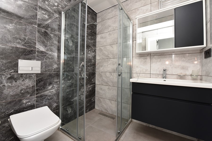 دوبلكس 2 غرفة وصالة -ضمن مجمع حديث - في مهموتلار / الانيا 