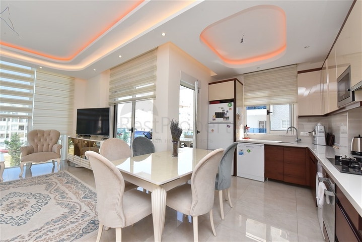 مجمع 5 نجوم - شقة 2 غرفة وصالة -مفروشة -في مهموتلار / الانيا 