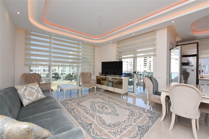 مجمع 5 نجوم - شقة 2 غرفة وصالة -مفروشة -في مهموتلار / الانيا 