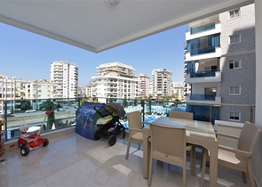 مجمع 5 نجوم - شقة 2 غرفة وصالة -مفروشة -في مهموتلار / الانيا 