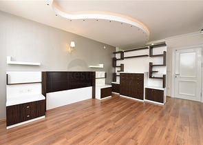 شقة عائلية واسعة - تصميم 1+4 - ضمن مجمع فاخر - في اوبا / الانيا 