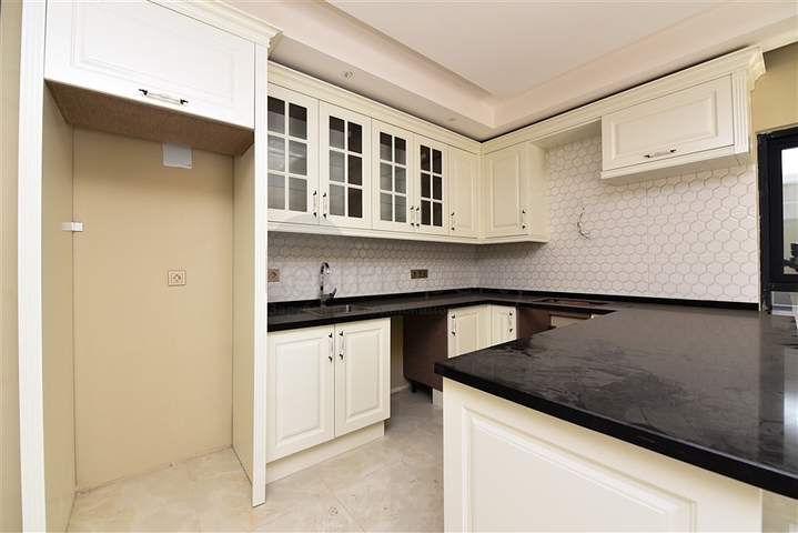 اطلالة بحر -مجمع فاخر -شقة غرفتين وصالة -في كارجي جاك / الانيا 