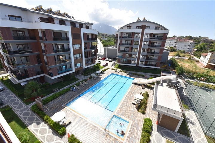 دوبلكس 5 غرف وصالة - مجمع عائلي حديث - في اوبا / الانيا 