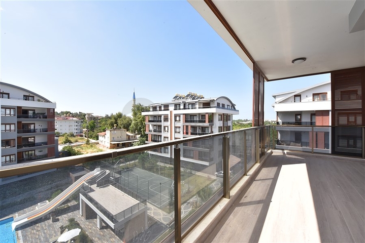 دوبلكس 5 غرف وصالة - مجمع عائلي حديث - في اوبا / الانيا 