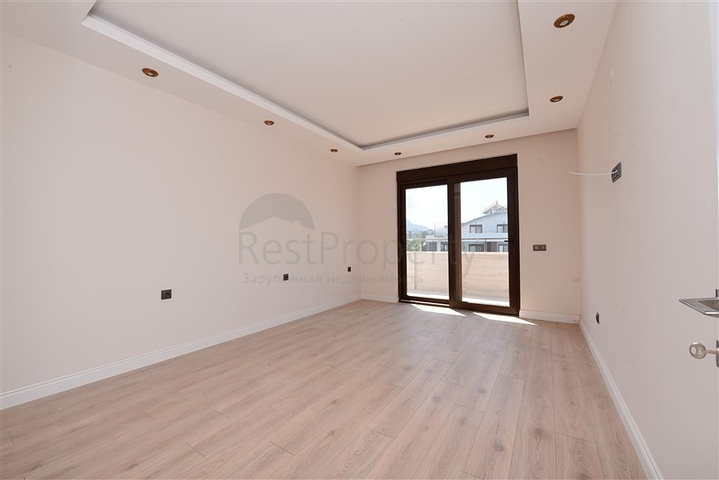 دوبلكس 5 غرف وصالة - مجمع عائلي حديث - في اوبا / الانيا 